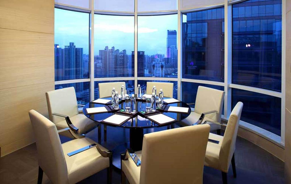 Hilton Shanghai City Center -Steps From Iconic Landmarks Wukang Mansion And Jing'An Temple Exterior photo